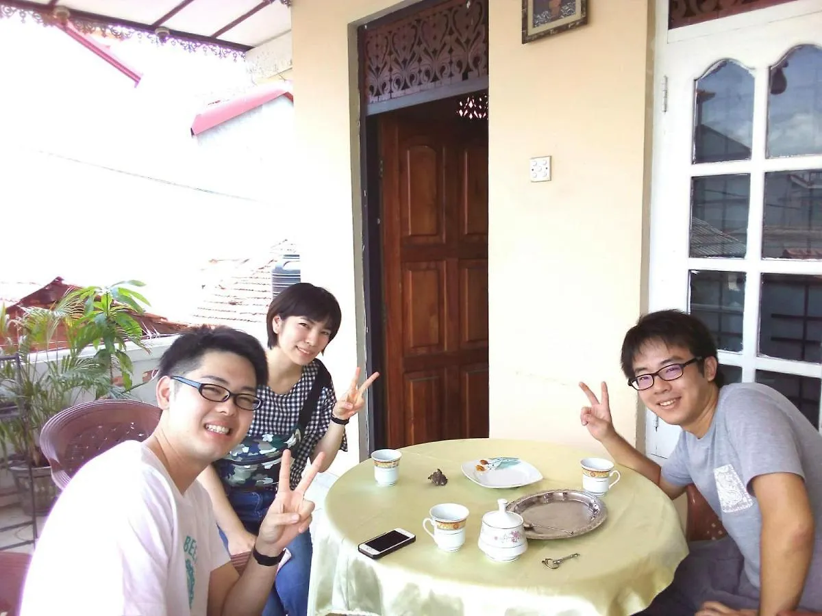 B&B Randi Homestay 니곰보
