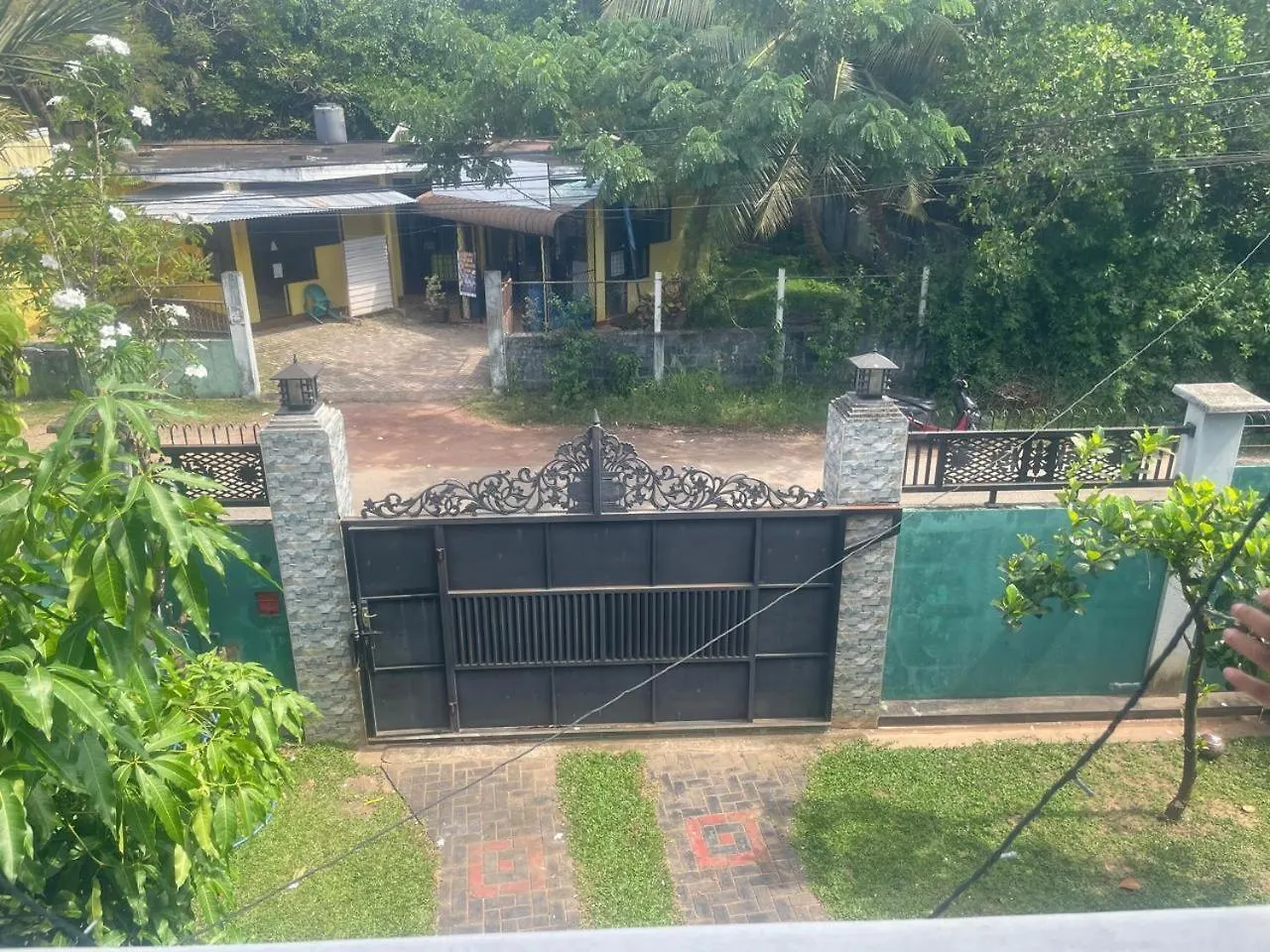 B&B Randi Homestay 니곰보